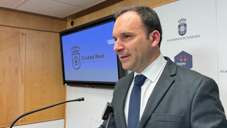 El Ayuntamiento de Ciudad Real exige explicaciones urgentes por el deterioro del servicio en la línea Avant