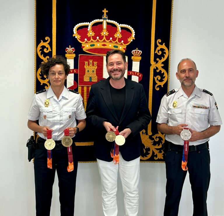 Puertollano: El subdelegado del Gobierno felicita a Paloma Zaldívar por su brillante actuación en los Juegos Mundiales de Policías y Bomberos