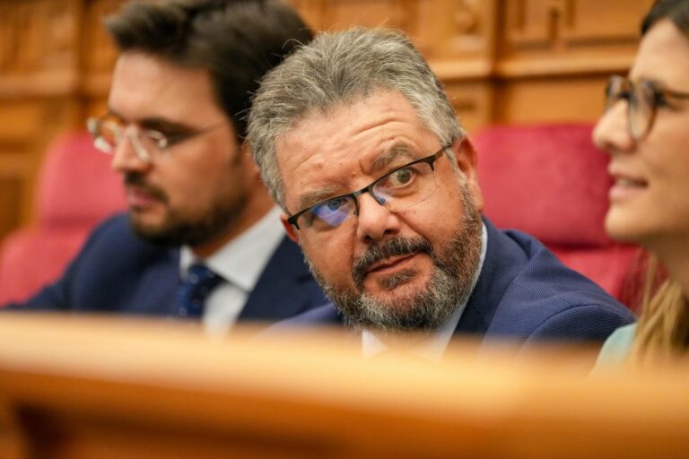 Moreno exige a Page que garantice los derechos laborales del personal de transporte sanitario terrestre en la región