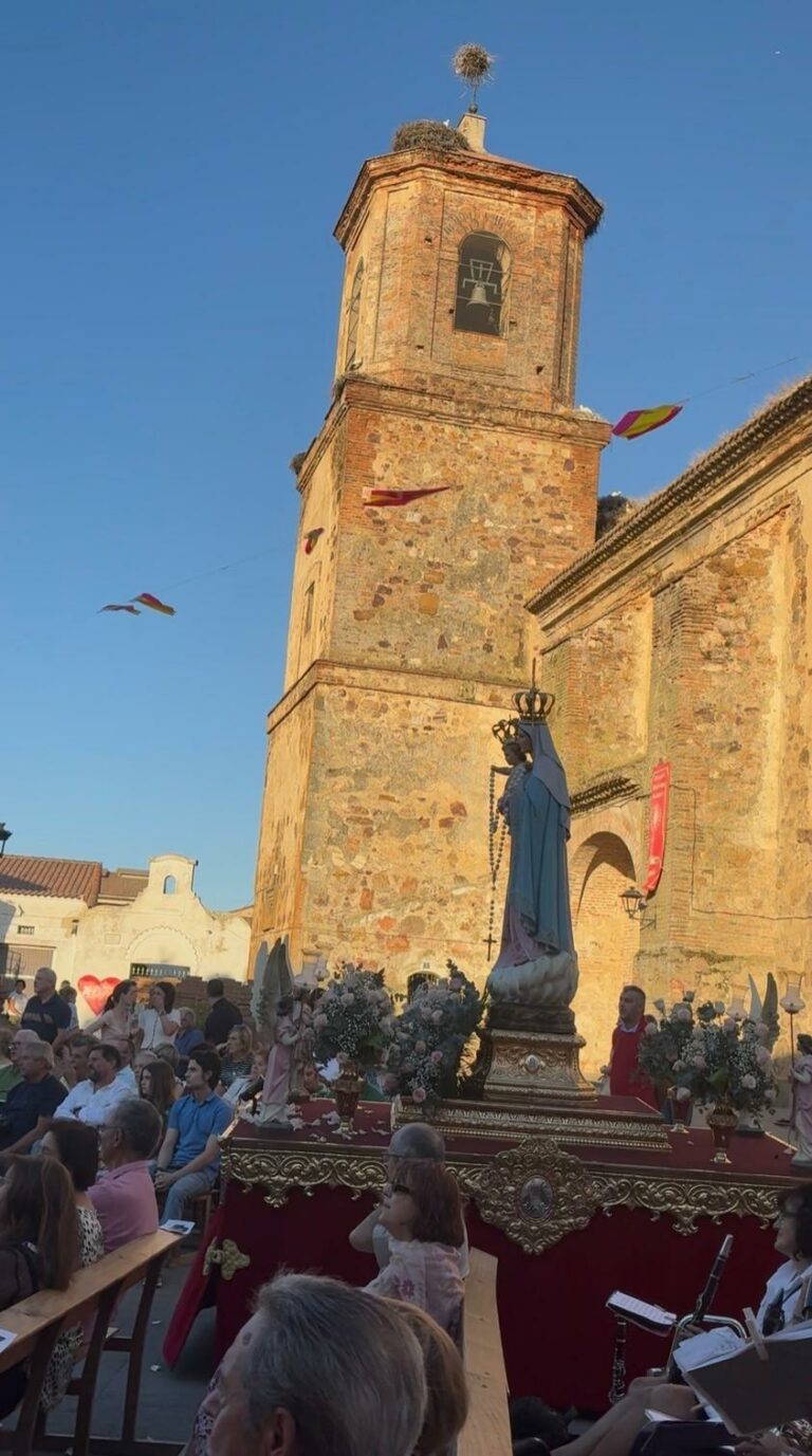 Agudo celebra el 450 aniversario de la Hermandad de la Virgen del Rosario de la Aurora