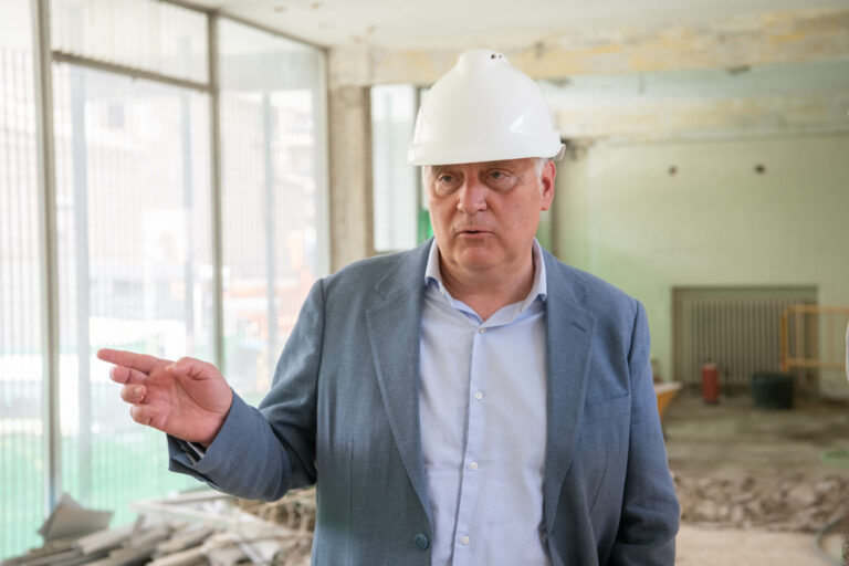 El alcalde de Ciudad Real acusa a Renfe y a Adif de «desprestigiar» un servicio esencial para la ciudad