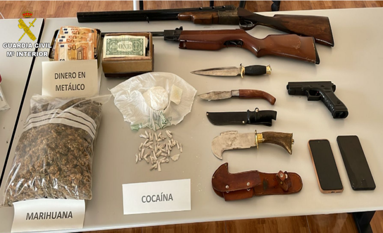 Detenidas tres personas por tráfico de drogas en el Campo de Montiel