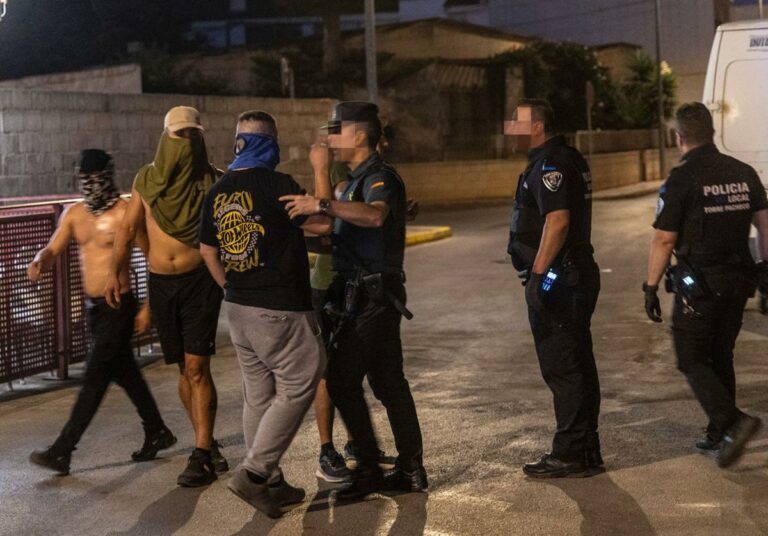 Utilizáis la fuerza porque carecéis de razón