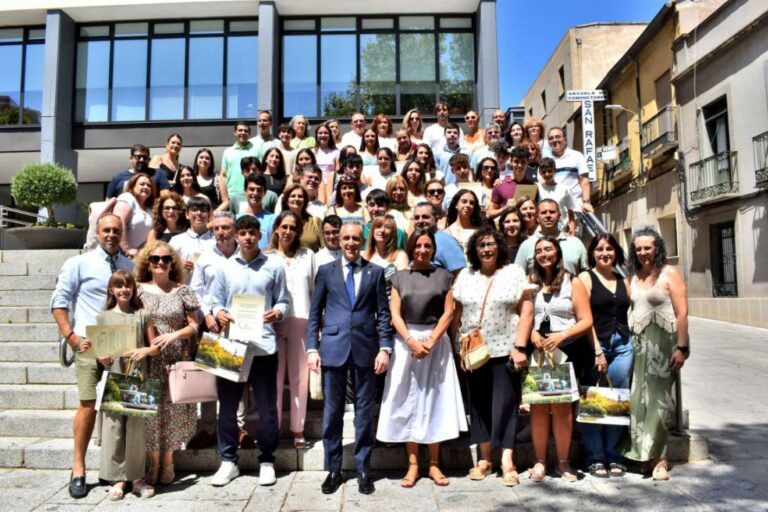 El Ayuntamiento de Puertollano reconoce a los alumnos con matrícula de honor en secundaria, danza y música