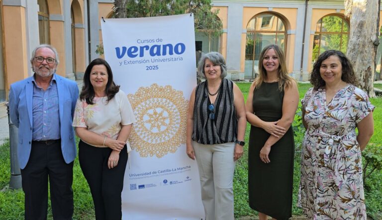 El Gobierno regional pone de manifiesto la necesidad de trabajar de la mano con agricultores y ganaderos para mitigar los efectos del cambio climático