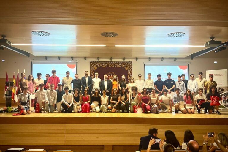 El Gobierno regional valora que Castilla-La Mancha se sitúe 1,5 puntos por encima de la media nacional en aprobados de la PAU