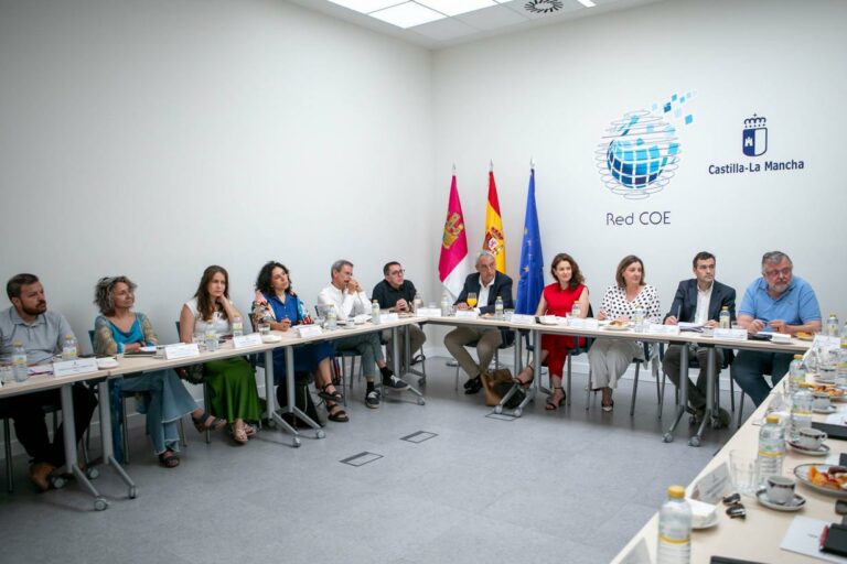 El Gobierno regional destaca que cada euro invertido en el desarrollo del Fondo Social Europeo + revierte en 1,7 euros para Castilla-La Mancha