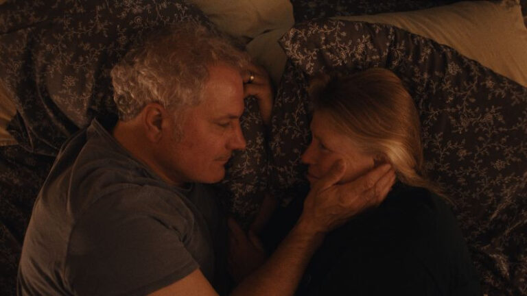 Se estrena el viernes día 18, en plataformas: ‘Ghostlight’ , codirigida por Alex Thompson, Kelly O’Sullivan