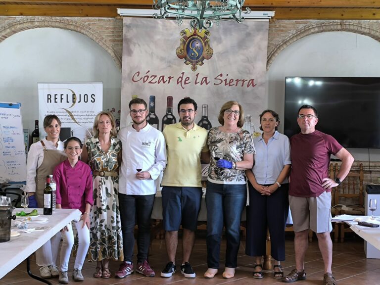 El Gobierno regional pone en valor a la Cooperativa ‘Cózar de la Sierra’ como motor de empleo, de riqueza y de fijación de la población 
