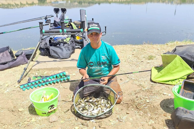 Alejandro Espinosa Labanda hace extensiva su medalla de oro del Mundial de Pesca con toda Almodóvar del Campo