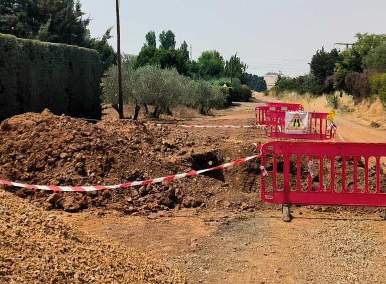 El PSOE denuncia que los vecinos de la urbanización Puerta de Alcudia y diseminado de Almodóvar siguen sin agua por el “desgobierno” del PP
