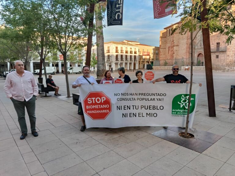 Ecologistas en Acción informa a los vecinos de Manzanares sobre el riesgo de la instalación de una planta de biometano