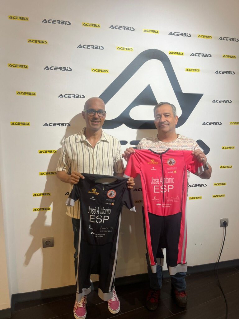 El CDA Puertollano unifica los colores en la ropa deportiva de sus distintas modalidades