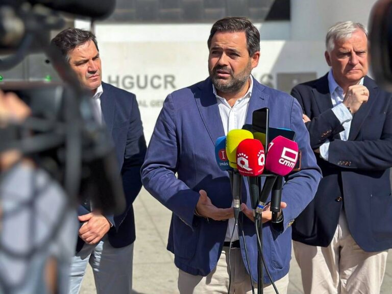 Núñez critica la gestión sanitaria de Page “que perjudica gravemente la salud de los castellanomanchegos”