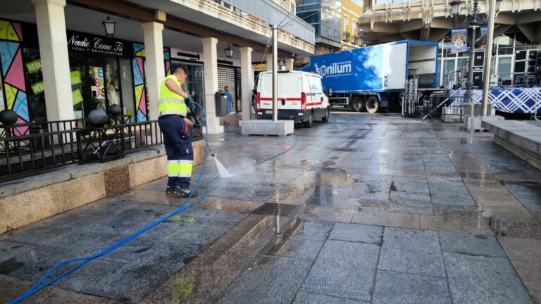 El centro de Ciudad Real recupera su aspecto habitual pocas horas después del final de la noche de Pandorga