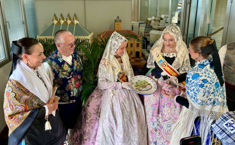 Masías reafirma su compromiso con las tradiciones y la proyección cultural de Ciudad Real en la Pandorga 2025