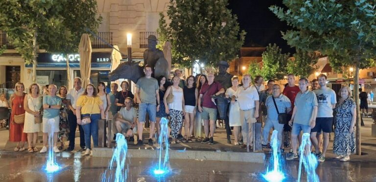 La Sociedad Cervantina de Alcázar de San Juan más arropada que nunca en su ruta Cervantin@lcázar nocturna