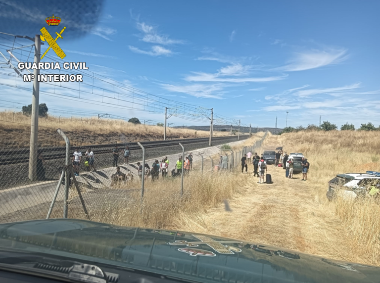 La difícil jornada de caos ferroviario que no olvidarán las patrullas de la Guardia Civil