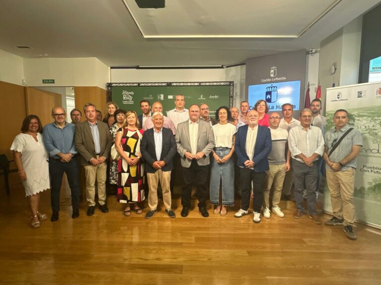 ‘Jóvenes con Raíz’, un proyecto impulsado por el Gobierno regional y los Grupos de Desarrollo Rural para promover la participación de los jóvenes en los pueblos a través de la cultura y el ocio