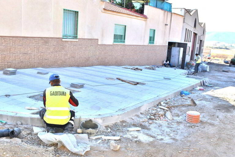 El Ayuntamiento de Puertollano urbaniza la travesía Sagasta a petición de la Asociación de Vecinos Cañamares