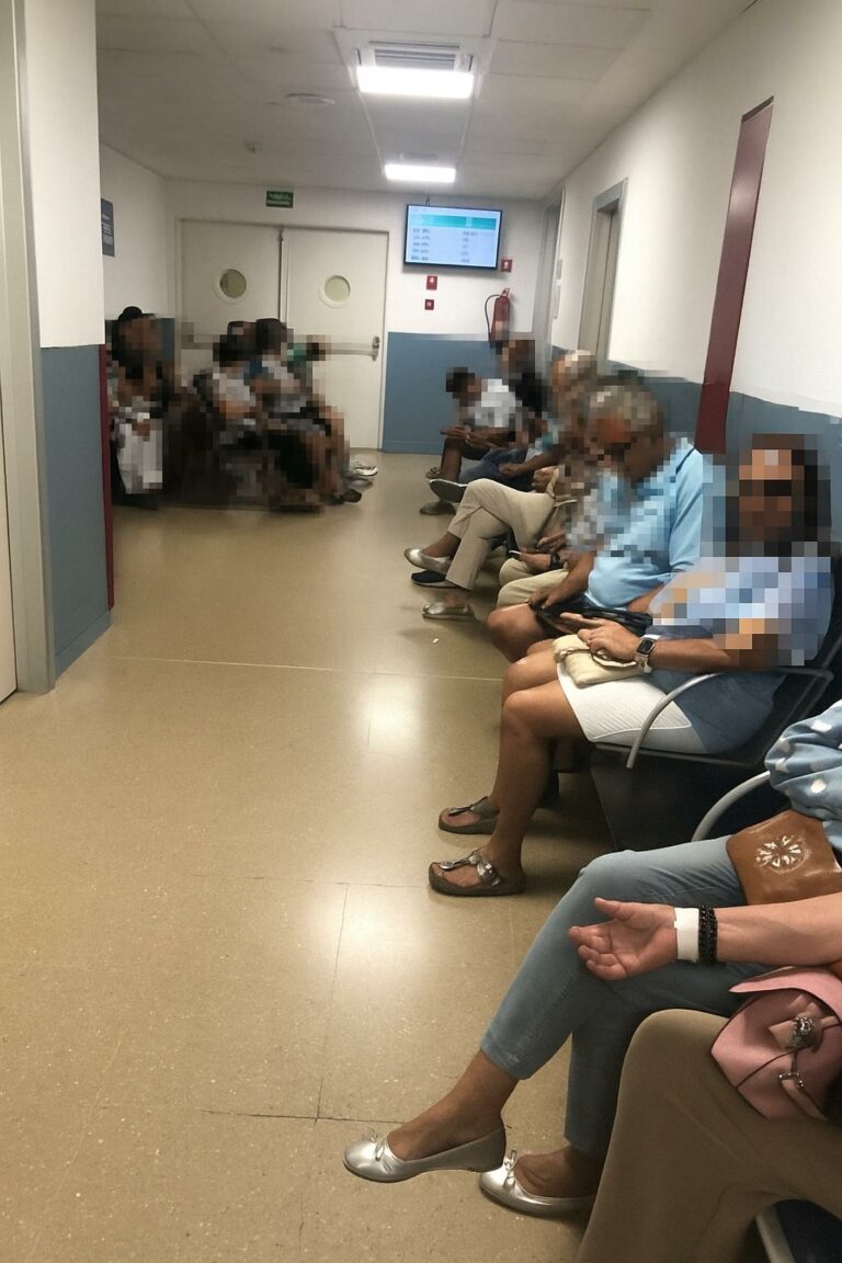Vox CLM denuncia demoras en las consultas médicas de más de cinco horas
