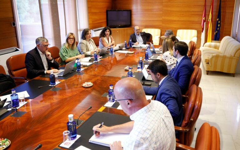 Arranca el quinto periodo de sesiones con 5 proyectos de ley en la previsión del Ejecutivo y con el primer Pleno este jueves
