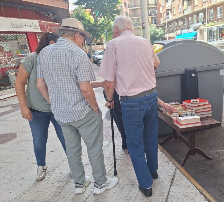 Puertollano: Buffet libre de libros libres y gratis  en Gran Capitán