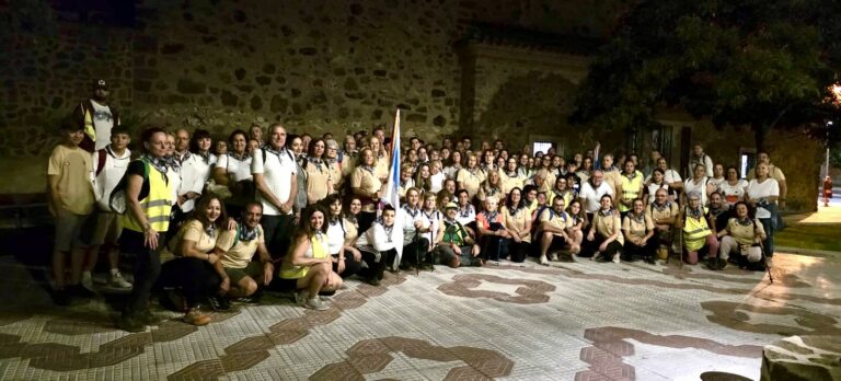 La Asociación Cofrade «El Capirote» de Puertollano celebró su tercera peregrinación en honor a la Virgen de Gracia