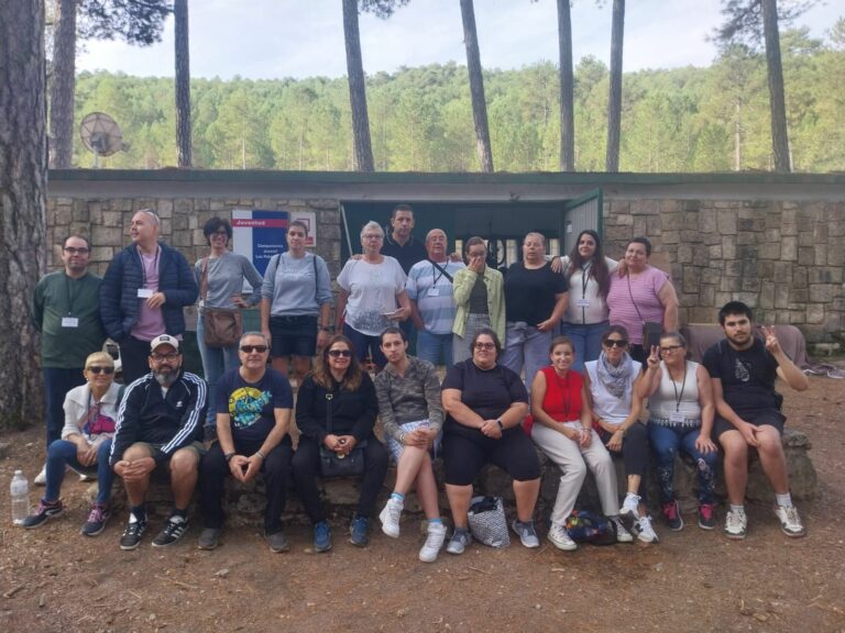 Plena inclusión Castilla-La Mancha entrega el I Premio al Voluntariado a Adoración Mendoza, la voluntaria más longeva de España