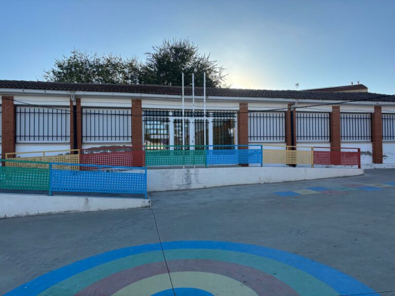 El Ayuntamiento de Saceruela destaca los 190.000 invertidos por el Gobierno regional en educación
