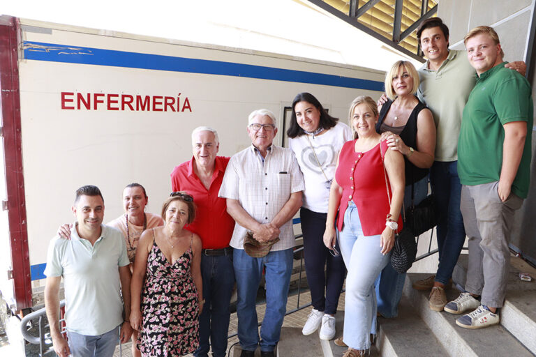 Almodóvar del Campo: El equipo médico que ha intervenido las urgencias de los festejos taurinos recibió la felicitación del alcalde