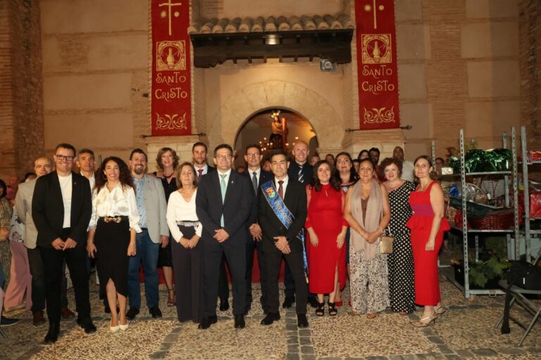 Bolaños de Calatrava da la bienvenida a sus Fiestas Patronales con el tradicional lanzamiento del cohete a cargo de Ángel Luis Rubio