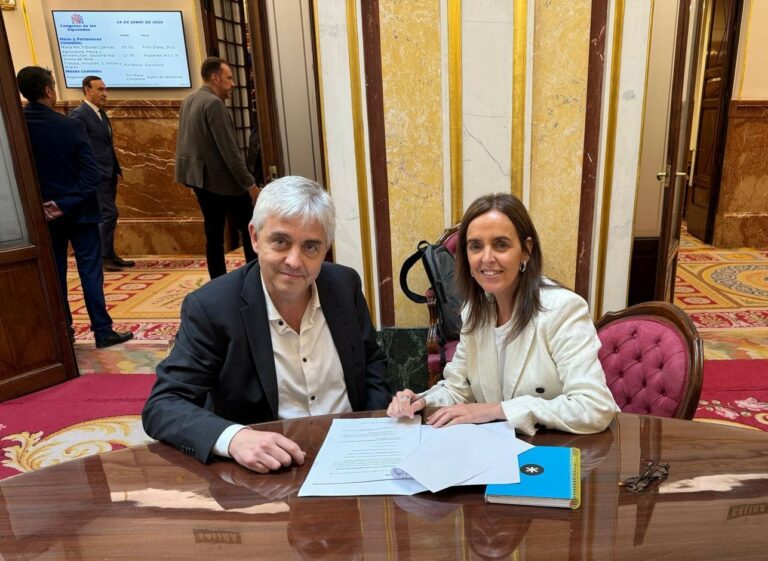 Fúnez y Belda: “Las personas que usan el AVE a diario no se resignan a aceptar la continua incertidumbre de los retrasos”