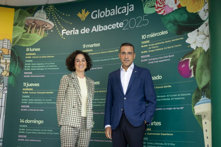 Globalcaja lleva su nuevo modelo de oficina al corazón de la Feria, con un stand renovado y una programación cultural para toda la familia