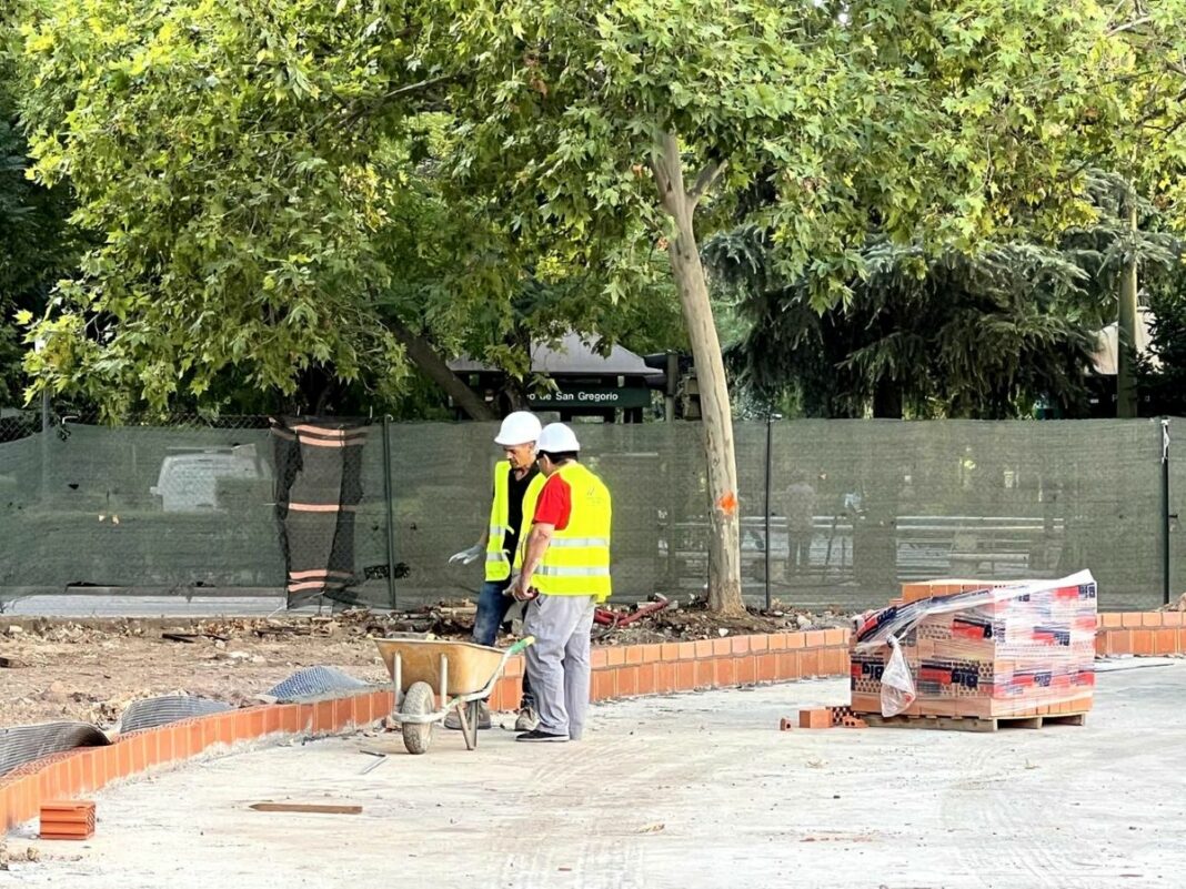 Obras de remodelación del Paseo del Bosque