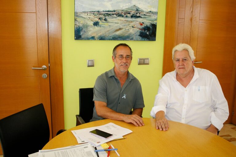 El Ayuntamiento de Poblete se compromete a promover la detección precoz del cáncer de próstata y la sensibilización ciudadana