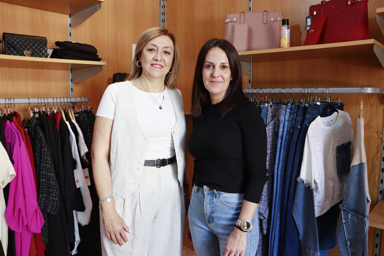 Abre en Argamasilla de Calatrava «Tu Outfit», un tienda de moda con alma de comercio tradicional