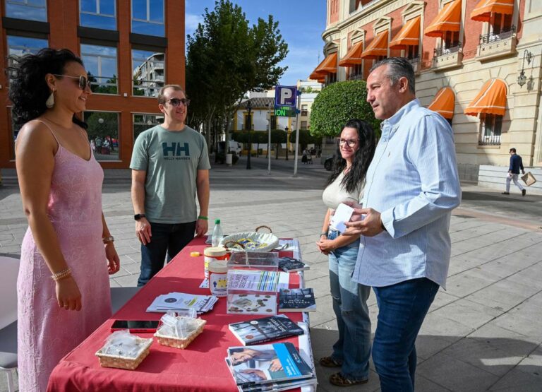 La Diputación de Ciudad Real reafirma su apoyo a la Asociación de Familiares de Enfermos de Alzheimer