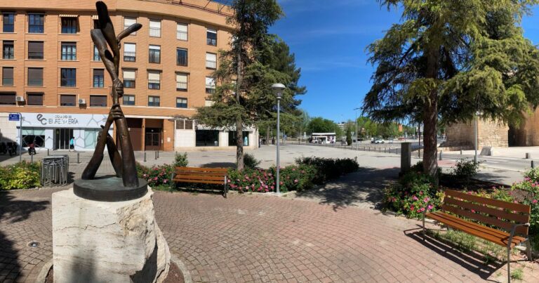 El Colegio de Enfermería rinde homenaje a las víctimas sanitarias en el Día Mundial de la Paz