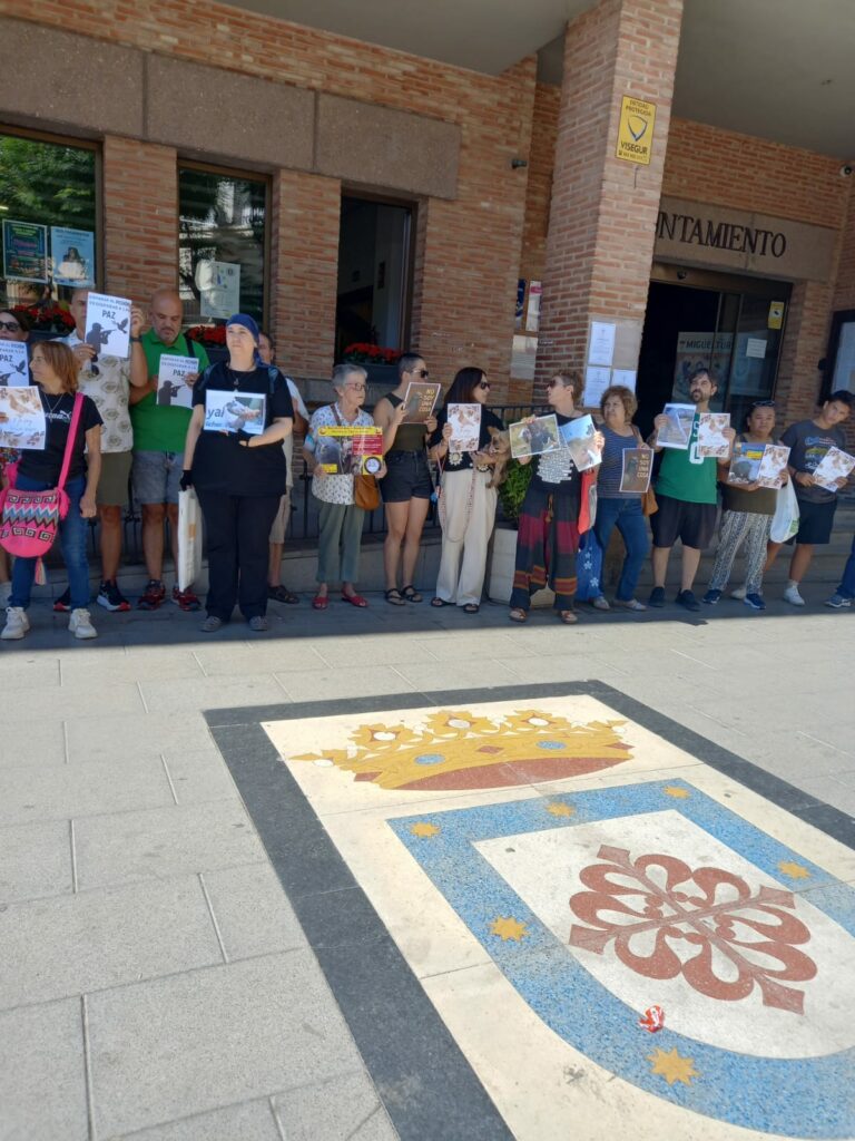 Concentración en Miguelturra contra el tiro al pichón