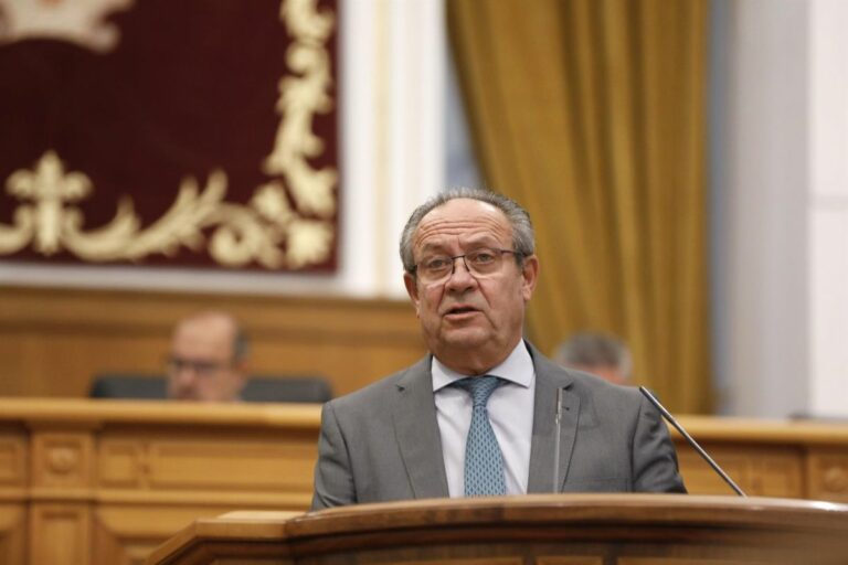 El PSOE aprueba en solitario el techo de gasto para 2026 ante las críticas de PP y Vox por la carga de impuestos