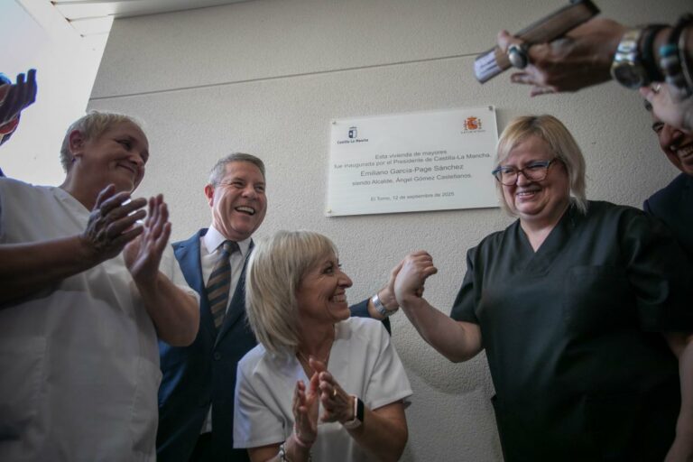 El presidente de Castilla-La Mancha, Emiliano García-Page, aboga por la creación de un “frente común” que frene la reforma de la PAC