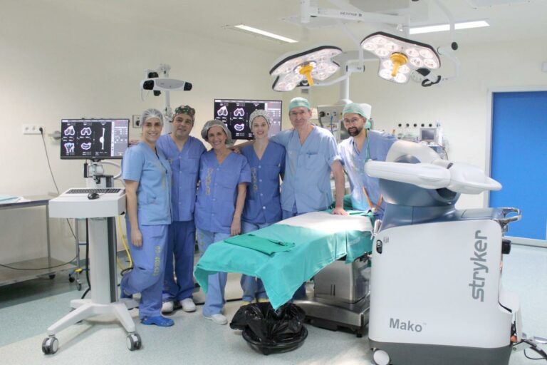 El Hospital de Ciudad Real alcanza el centenar de intervenciones de cadera y rodilla realizadas con asistente robótico