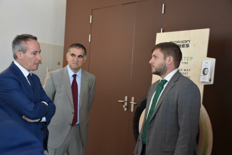 El Gobierno regional impulsa la actividad industrial a través de la aprobación urbanística por valor de más de 150 millones de euros