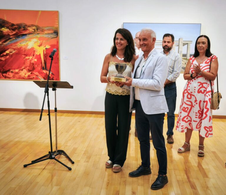 María Jesús Pelayo (Vox) refuerza el compromiso de la Diputación de Ciudad Real con el arte en el XXIX Certamen Internacional de Pintura “Ciudad de Alcázar”