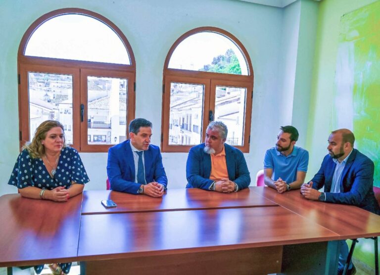 El alcalde de Fuencaliente traslada al Presidente de la Diputación las necesidades del municipio
