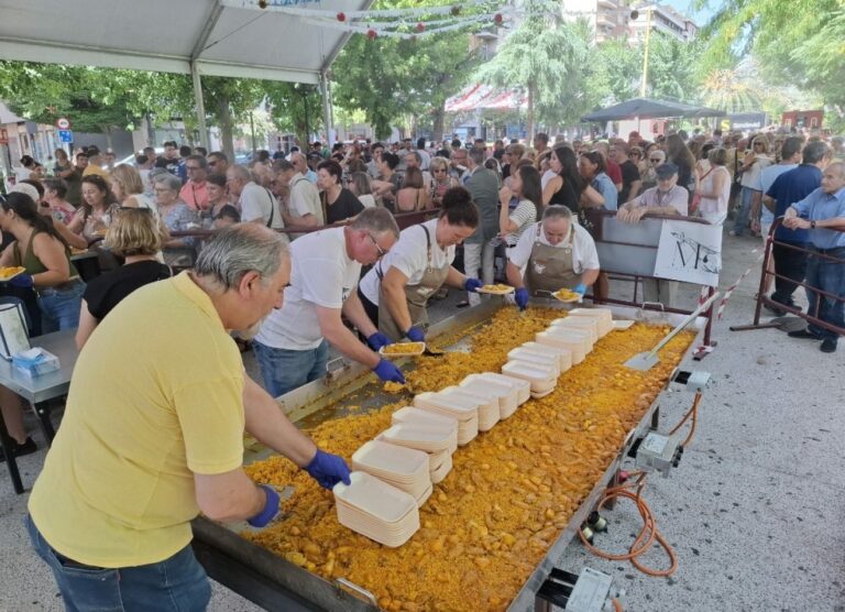 Puertollano: Sabor a paella en el primer baile de vermú de las fiestas