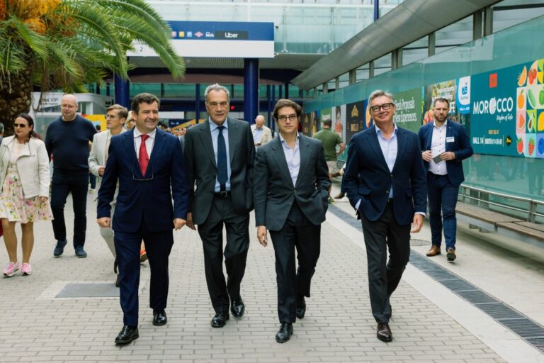 Vox denuncia en Fruit Attraction la «traición de Bruselas y la competencia desleal que perjudica al campo español