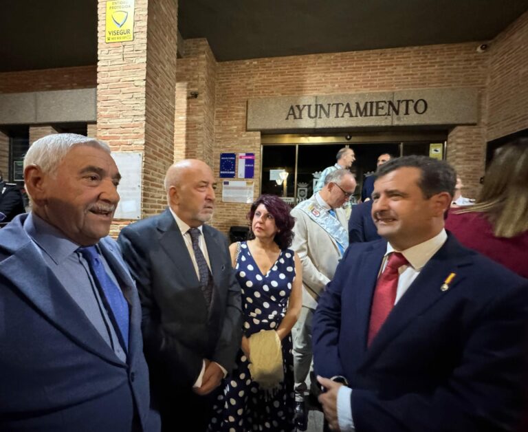 Ricardo Chamorro (VOX) acompaña al Grupo Municipal de VOX Miguelturra en la procesión en honor a la Virgen de la Estrella