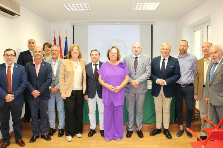 El Gobierno de Castilla-La Mancha resalta la labor y el pilar fundamental que suponen los profesionales veterinarios en la provincia de Ciudad Real